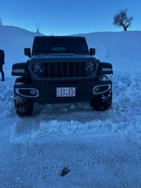 للبيع 🚙 جيب جراند شيروكي 2024 محرك 6 سلندر 3.6L Pentastar دفع رباعي AW...