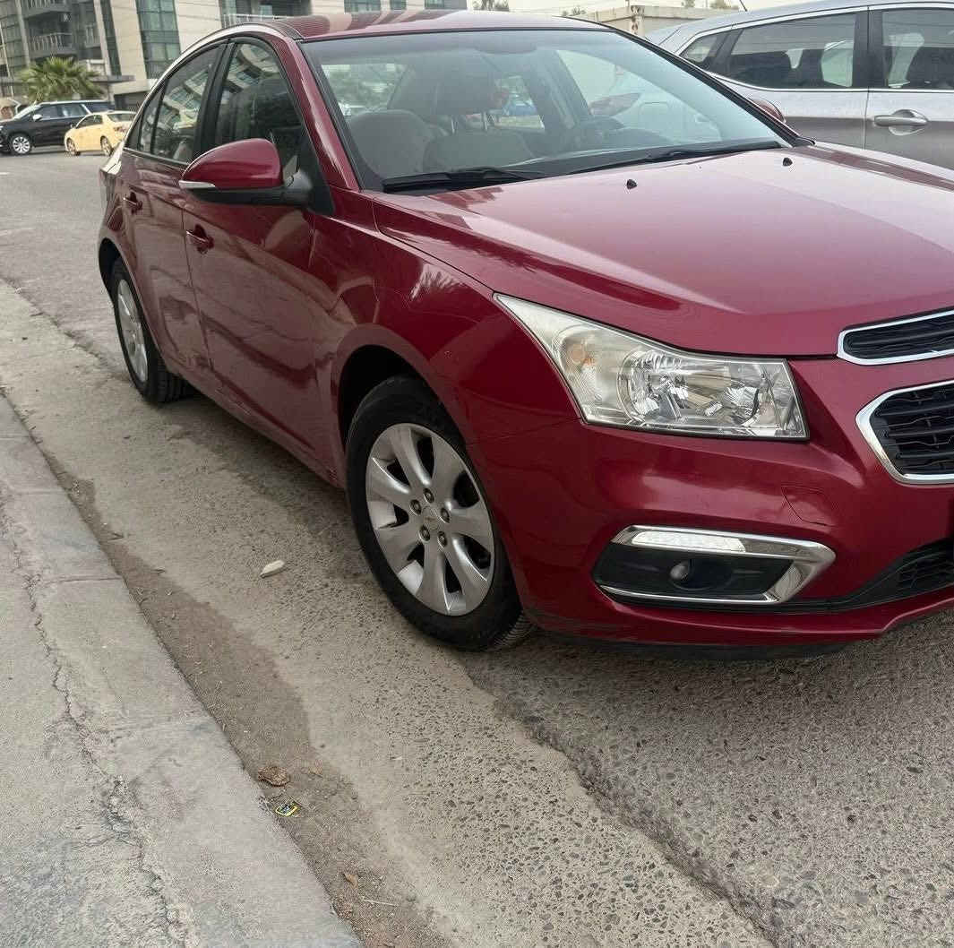 شيفروليه كروز 2016 خليجي
محرك السيارة 1.8 تنفس طبيعي المرغوب
سيارة مواصفات LT حساسات ،رادار جانبي، ويلكب، بلاجكتور، ليد نهاري، كشنات جلد وقماش 
السيارة ماشية 91 الف كيلومتر 
السيارة بيها باب السكن مبدل بلادي والدوسة الي تحته مضروبة شي خفيف بدون ايرباك 
السيارة كلش حلوة ونظيفة و ما بيها اي نقص 
رقم تلفون واتساب فقط ‪***********‬
