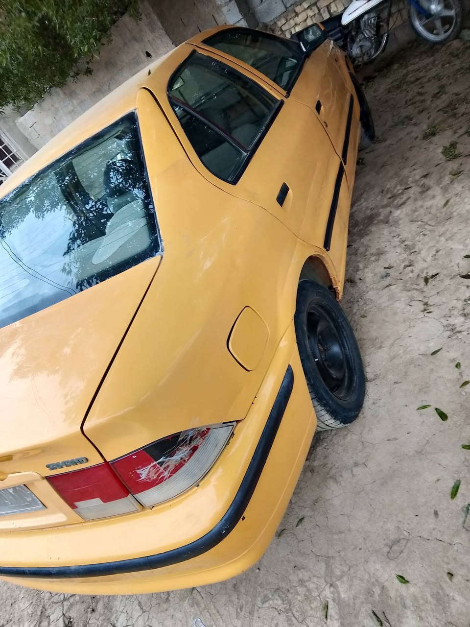 سلام عليكم سمند موديل 2010 مكينه وكير خير من الله رقم صدامي ابيع بدون راعي دواخله حلوه مابيه خياس مكاني شطره سعر 12 وبيه مجال ***********
