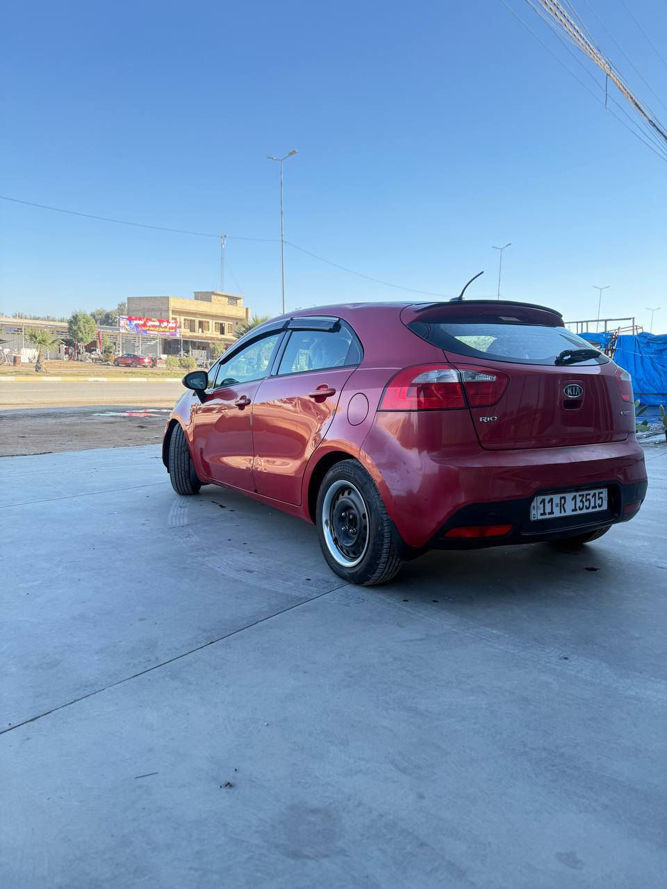 السلام عليكم للبيع ريو 2013السياره جاهزه كير ومحرك كفاله سنويه 2030  حدادية جديده تخم تاير جديد سياره جاهزة ماناقصها برغي  وارد امريكي حادثها بنيد فقط وبيها 3قطع رش فقط بدون دواخل  بدون ايرباك السعر 72وبيها مجال اللاستفسار ‏‪***********‬‏
‏‪***********‬‏
