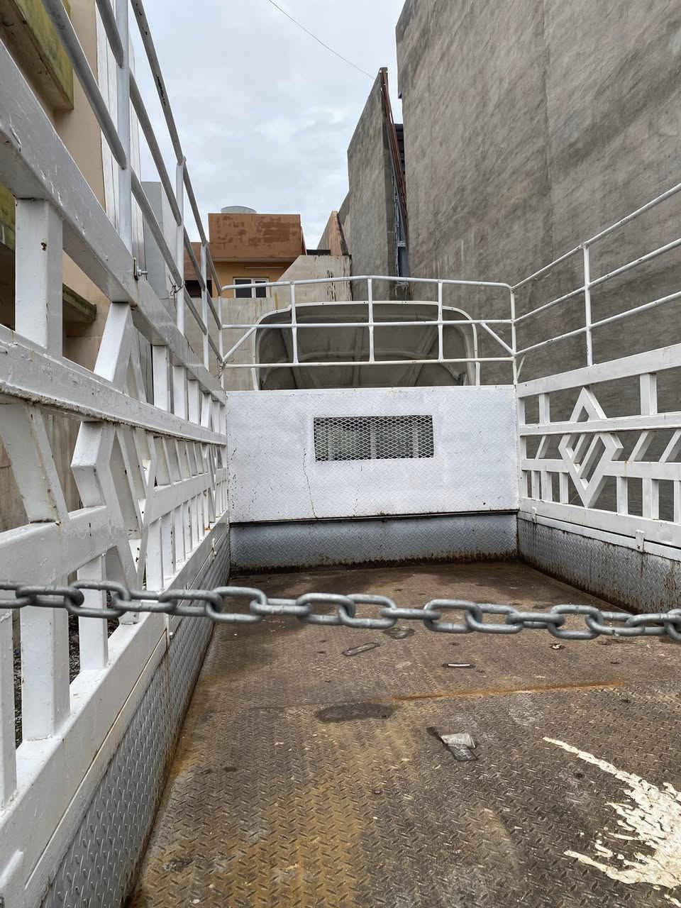 كنتر حمل  البيع  موديل 95 لمزيد المعلومات لتواصل علرقم ***********
