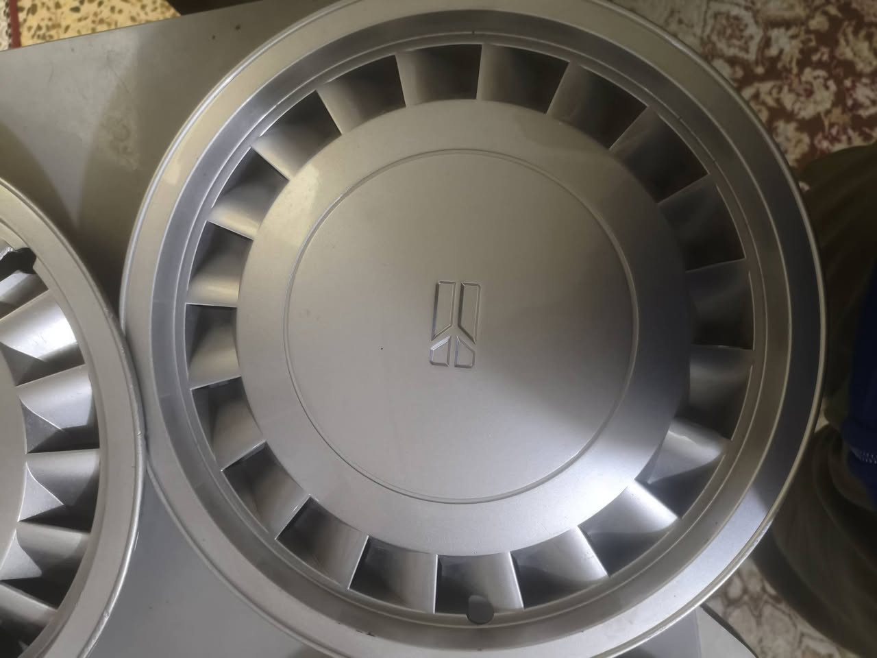 سلام عليكم كبات اولدز نظافة جيدة جدا كامل تخم سعر 190 الف شوف الصور قبل لا تخابرني رجائا 
***********
