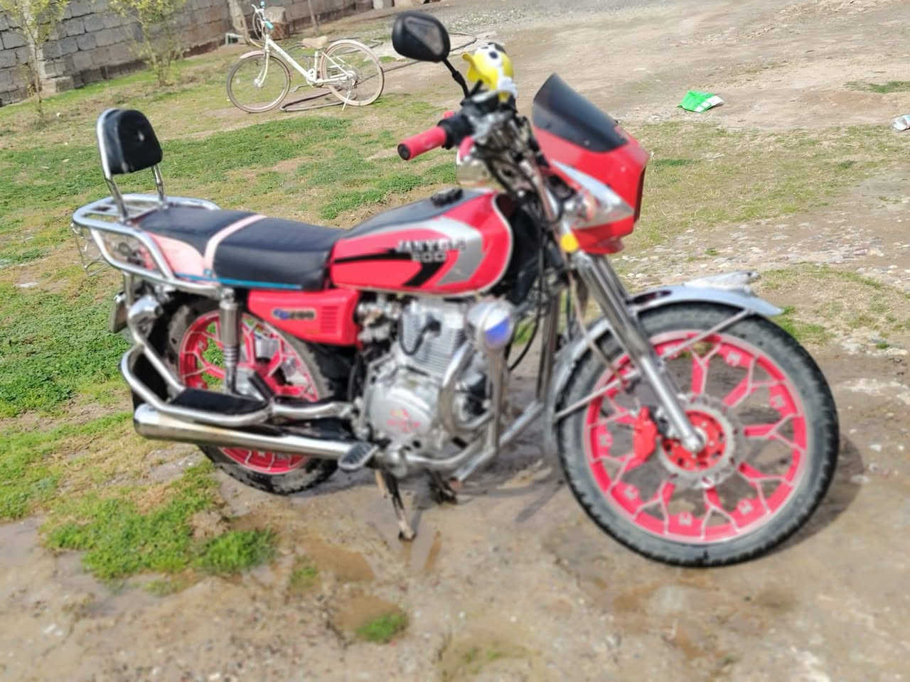 السلام عليكم ورحمة الله وبركاتة
ماطور جني ابو الكله للبيع 
موديل 2024
كلشي شغال وجديد
السعر 750 وبي مجال شويه
للتواصل ***********
