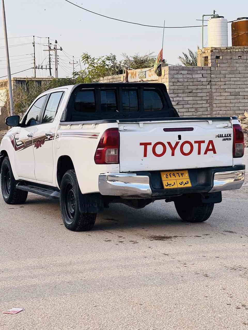 سلام عليكم سيارة للبيع فورويل موديل ٢٠ رقم أربيل بريميه سيارةحلوه مكفوله مفقط الرقام ضايعه سنويه وكاله موجودات العنوان البصره قضاه الهوير ***********
