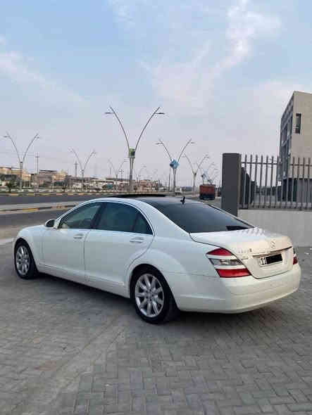 السلام علیکم
للبيع بدون مراوس 
مرسيدس بنز S350 موديل 2008
لون صدفي
وارد خليجي مال وكالة 
باب طويل 
مواصفات فول لمتد 1/1
محرك 6 سلندر 3500cc
ماشيه 170 الف كيلو 
السيارة كلش جديدة وجاهزة
رقم دولي الجديد بغداد تحويل ثاني يوم 
مشروع وطني سنوية 28 الجديد
السعر 190 وبيها مجال يراسل الشراء 
مكان سيارة البصرة
قرب حي المهندسين 
الاستفسار الاتصال
***********
*********** البصرة
