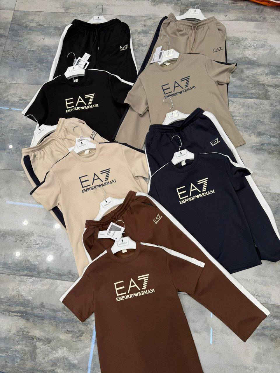 تراك رجالي صيني ماركه قطني اصلي  هاف 
قياس M _ 3XL
القطعه ب25 ألف 
الكارتون 24 قطعه اسود مكرر ب600 الف


**إذا كنت صاحب هذا الإعلان وتريد حذفه لأي سبب، رجاءا أرسل رسالة إلى الدعم الفني**