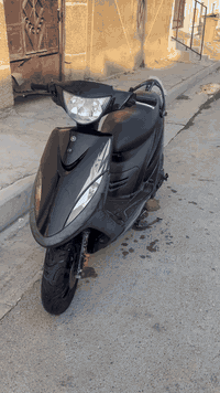 دراجه ماكس عدله للبيع مستعجل ع بيعتها                 هاتف ***********
