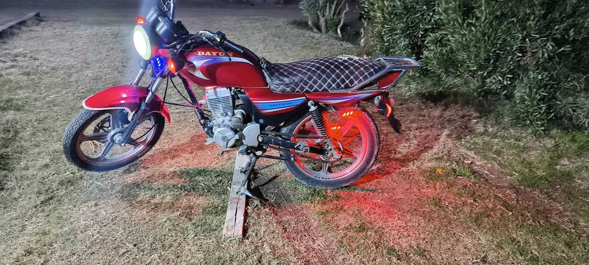 سلام عليكم.
ديوان م18 كاملة على اخر حباية كهربائيات سلف هندر 
سعر 750 وبيه مجال ***********
