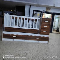 سرير اطفال • للبيع • تواصل خاص