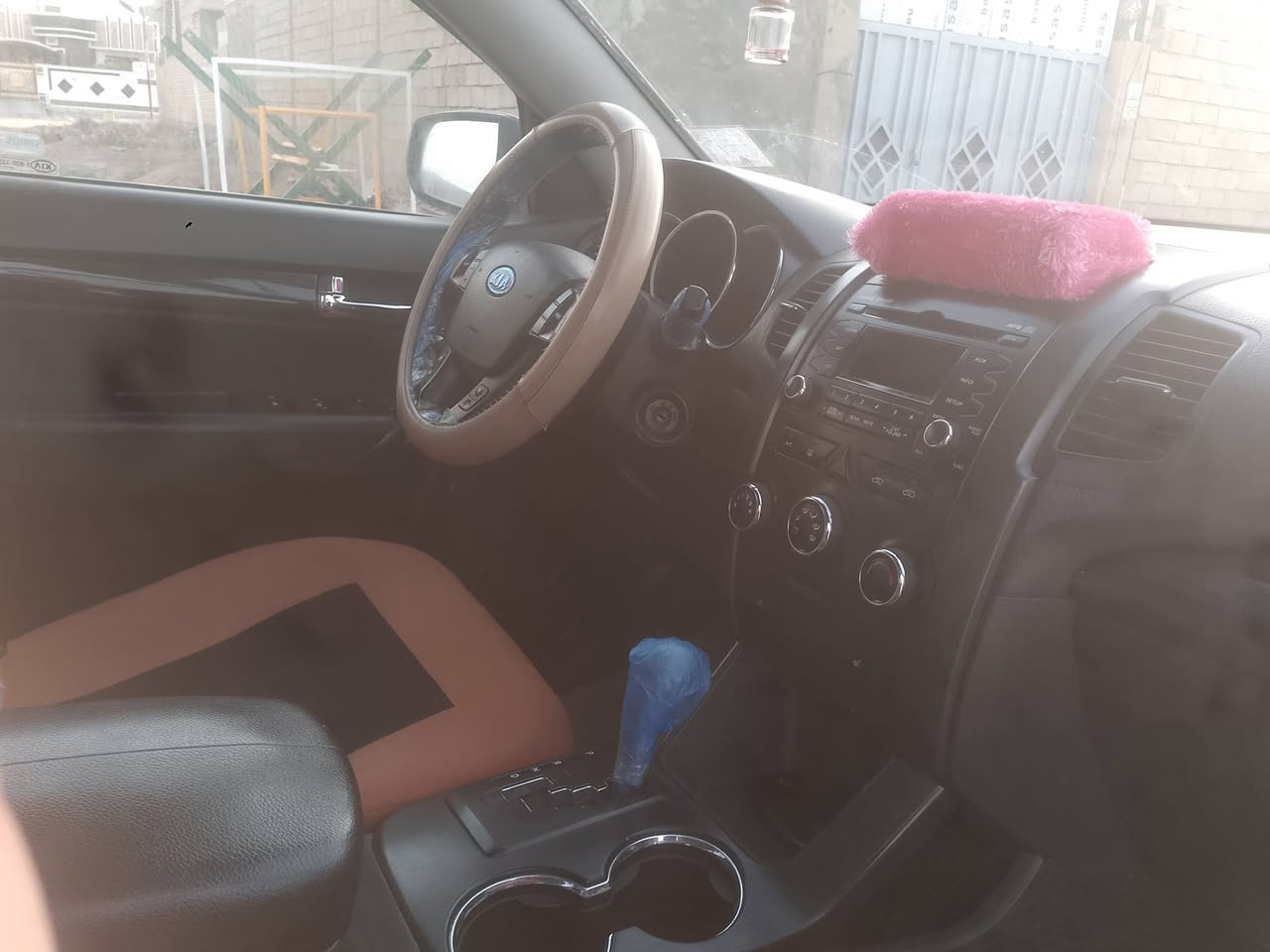 السلام عليكم اخوان كيا سورنتو موديل 11 واراد امريكي بدون لا حادث ولا ضرر مكينه دوش 2400دوش خوان االسياره خير من الله حداديه تخم تاير وحداديه خير من الله التبريد قطعتين العنوان لانبار السيارة مراوس باقل الاتصال. السعر(135). اتصال ***********
