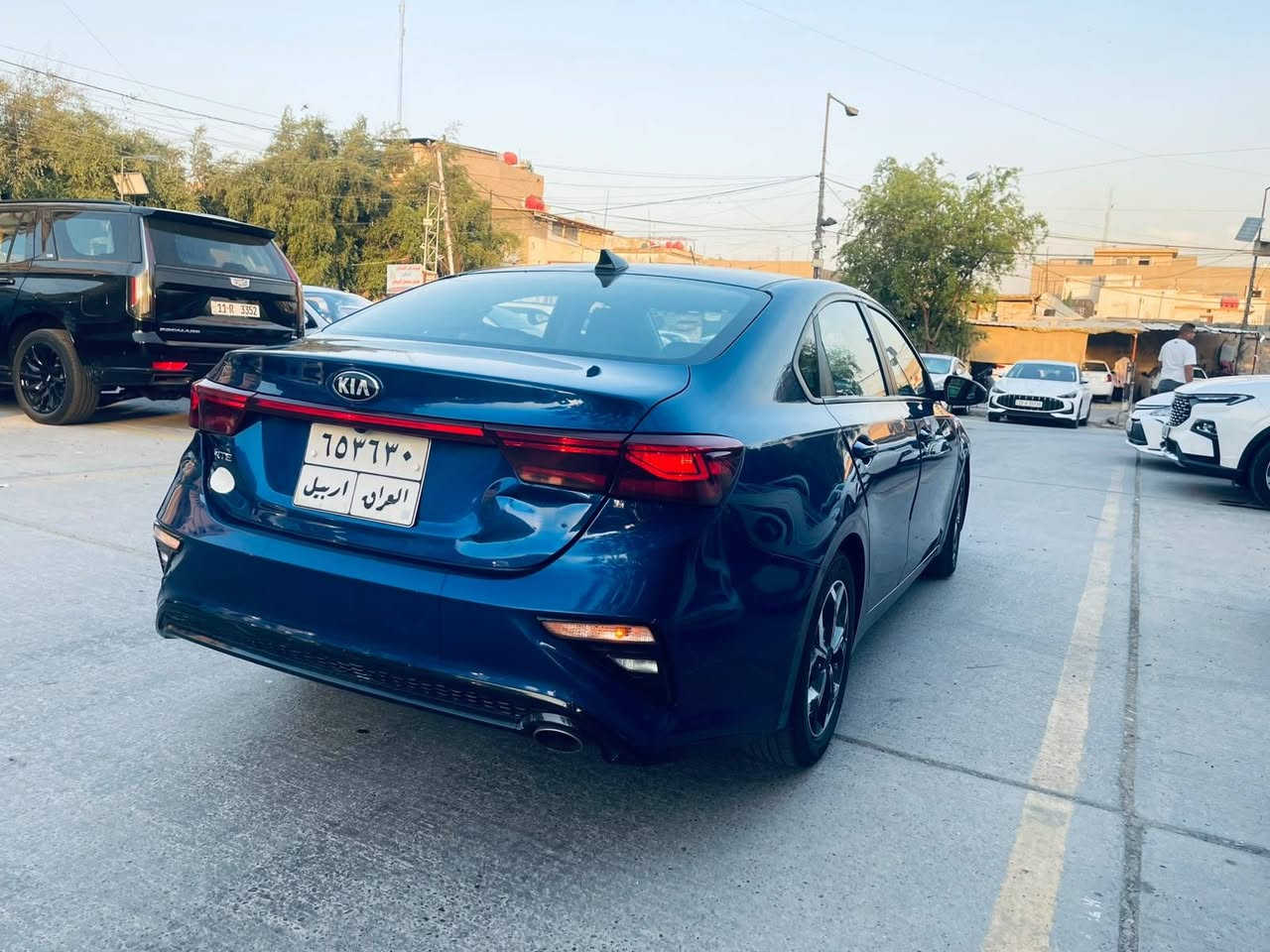 سلام عليكم
عندي كيه فورتي 2019 وارد امريكي لبيع فقط فقط بيع
كفاله بدون صبغ حادث كلين
صور حادث بالمنشور 
بيه مكانات بارد خفيف مكانين او 3
موصفات عتياديه
ماشيه 90 ميل حقيقي
تبريد ثلج
مكينه وكير خير من الله
تخم تاير جديد صدر جديد
سياره جديده واحله من صور
رقم اربيل بسم شركه تحويل او وكاله مضمون
سعر 135 وبيه مجال حك جيه 
تصل وتدلل عادي او وتساب *********** 
مكان سياره بغداد الكرخ مجمع 28 نيسان الصالحيه
