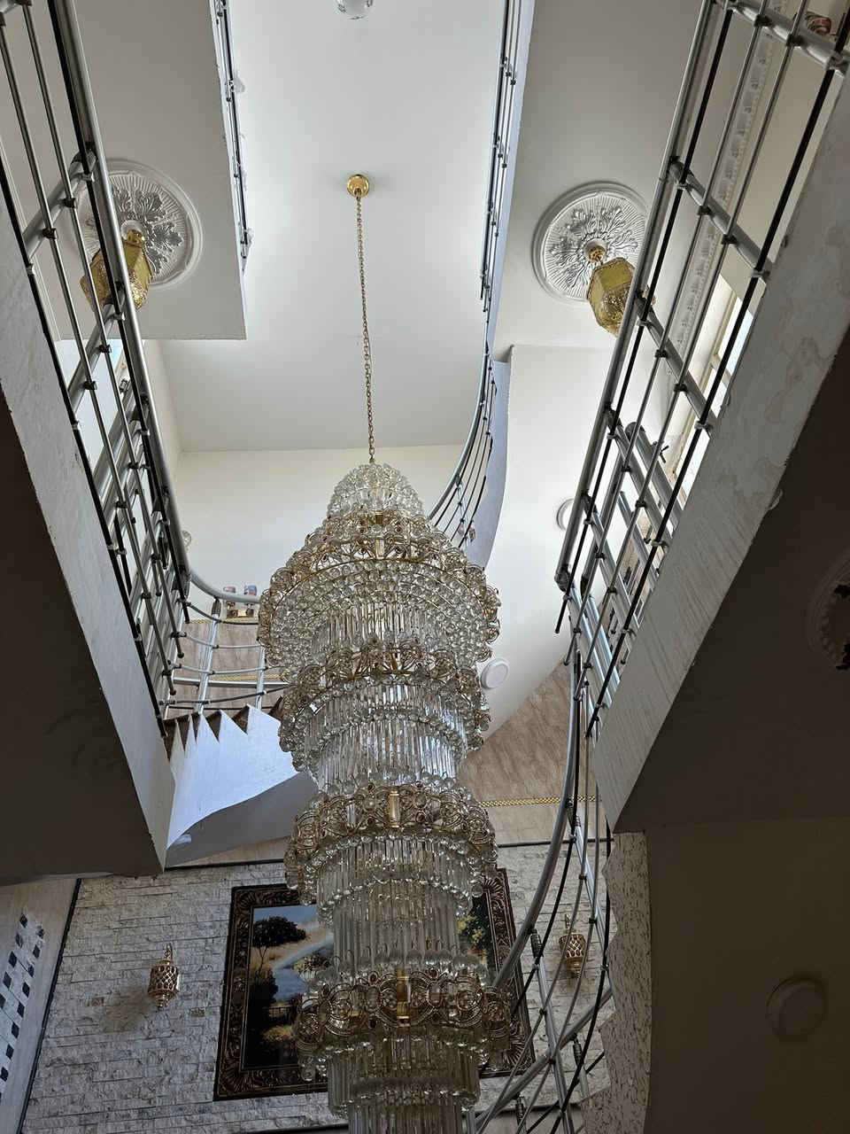 📢 إعلان رقم (834)

🏡 فرصة سكنية مميزة في محافظة كربلاء المقدسة 🏡

تعلن شركة الظلال العقارية والمجمعات السكنية عن توفر دار سكني مميز بمواصفات رائعة وموقع هادئ ومطلوب في حي قضاة السلام قرب صندوق الإسكان.

📍 مواصفات العقار:
✅ المساحة الكلية: 300 متر مربع
✅ الواجهة: 15 متر
✅ البناء: طابقان
✅ عدد غرف النوم: 5 غرف نوم
✅ بناء نظيف جداً وجاهز للسكن
✅ سقوف وديكورات حديثة ومرتبة
✅ مستوى تشطيب ممتاز وجودة بناء عالية
✅ العقار فارغ وجاهز للتسليم الفوري

✨ مميزات إضافية:
🔹 موقع سكني مميز وهادئ
🔹 مناسب للعوائل الكبيرة
🔹 جاهز للسكن دون الحاجة إلى أي أعمال إضافية
🔹 إمكانية البيع النقدي أو الاستبدال بعقار آخر

📞 للاستفسار والحجز:
***********
***********
***********

📍 عنوان الشركة:
كربلاء المقدسة – حي الحسين – شارع المصلحة

🌟 الظلال العقارية والمجمعات السكنية
ثقتكم أساس نجاحنا، وخياراتكم تبدأ من هنا.
