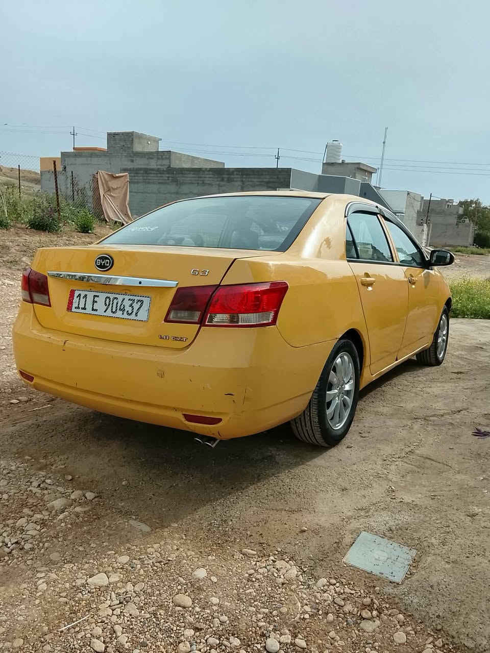 السلام عليكم بي واي دي  . جي 3 موديل 13 كير محرك يارس تدفئه تبريد سنويه لحد. 30 صاحبها بخانقين بيها استيكر بانزين صدر  وباتري ونوزل وبلكات جديد  سقف سلايت شغاله.   دوشمه كشنات  مع سقف مغلف   .سياره اقتصاديه .  للاستفسار اكثر الاتصال ع الرقم ***********  والسعر 53وبي مجال الي ميعجبه لتعلق رجاءا  إذا اكو مراوس خصوصي يراسلني
