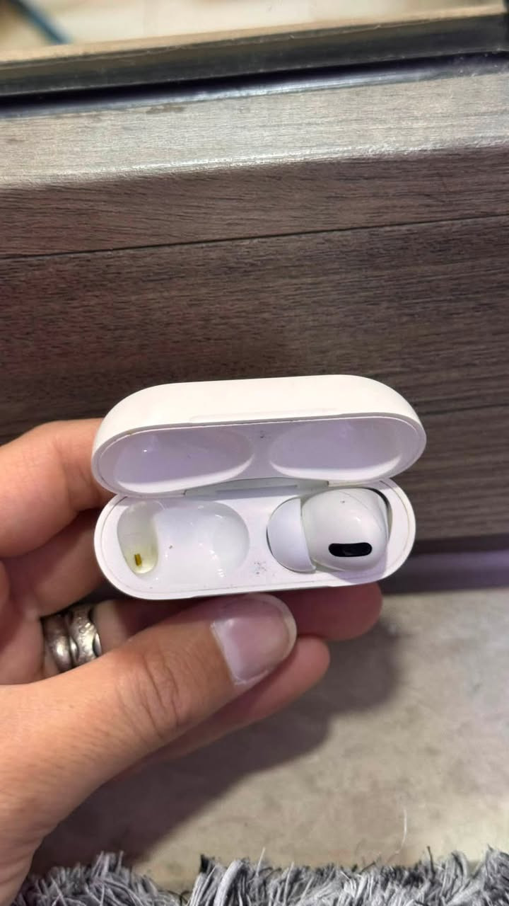 ايربودز برو 1 بدون تك ايسر
شحنها فول


**إذا كنت صاحب هذا الإعلان وتريد حذفه لأي سبب، رجاءا أرسل رسالة إلى الدعم الفني**