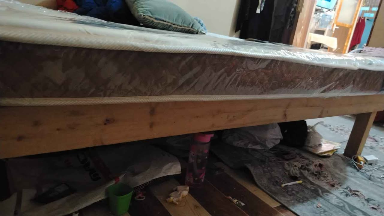 ‎سلام عليكم 
قاعده جربايه سعرها ١٠٠ وبيها مجال امانه الله نظيفه‎ Singapore


**إذا كنت صاحب هذا الإعلان وتريد حذفه لأي سبب، رجاءا أرسل رسالة إلى الدعم الفني**