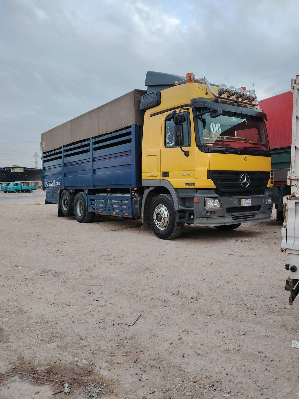 السلام عليكم سياره
للبيع 2006  حجم 41  اتصال ***********
مكان ديالى الخان
