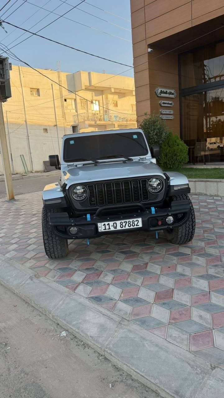 جيب رانكلر 4Xe 2023  صحارى وارد امريكي

Jeep Wrangler 4Xe 2023 2.0L 4

حجم المكينه : 2000 تيربو + هايبرد + هجين شحن خارجي
المسافه المقطوعه : 54 الف كيلو     
                      الضرر :  
                   

الايرباك :دركه+ 
السعر 238

المواصفات 
1.قماره تتفصخ اصير كشف
2.بصمه 
3.لوكير
4.كشافات 
6.شحن خارجي
7.بكلايت لد 
8. شاشه
9.دمام خلفي
10.كشنات جلد
 مرقم بغداد  
‭0775 115 1181
المكان تكريت
