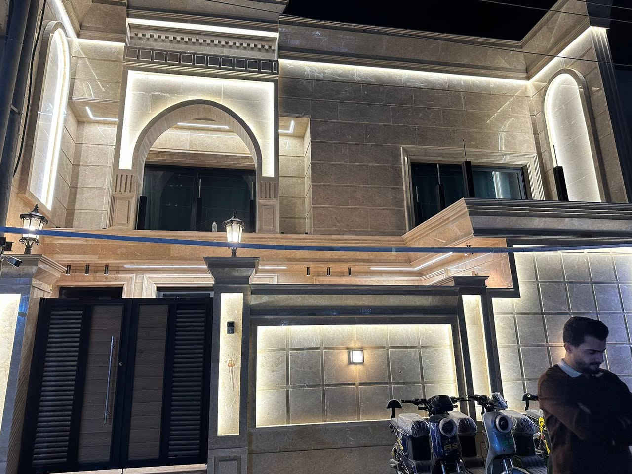 السلام عليكم
كادر عمل وتغليف واجهات حلان ومرمر تصميم وتنفيذ 
للاستفسار ***********
