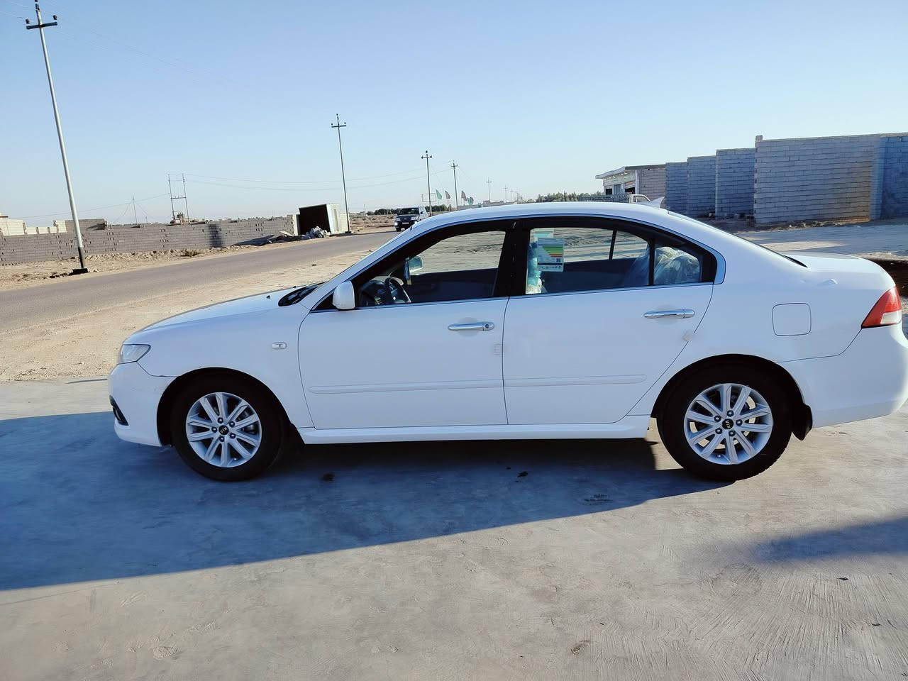 السلام عليكم كيا اوبتيمه خليجي موديل 2009 حره تحويل ثاني يوم مشروع وطني سنويه ل 27 رقم بغداد مكفولة كفاله عامه ماعده الهلال الخلفي امامي فقط والباقي كفاله شرط السونار سياره جديده وجاهزه كير ومكينه وحداديه  تايرات جديدات فول مواصفات ماعده البصمه تحكم استيرن جيهتين حساس خلفي بلاجكتور 5 ويل كب  5 تجاوي يدات نيكل  مكينه 2000 دوش مكفوله من البارد والخياس دواخل جدد ترايه كلش حلو السعر 120 مكان السيارة الناصرية التصال ***********
