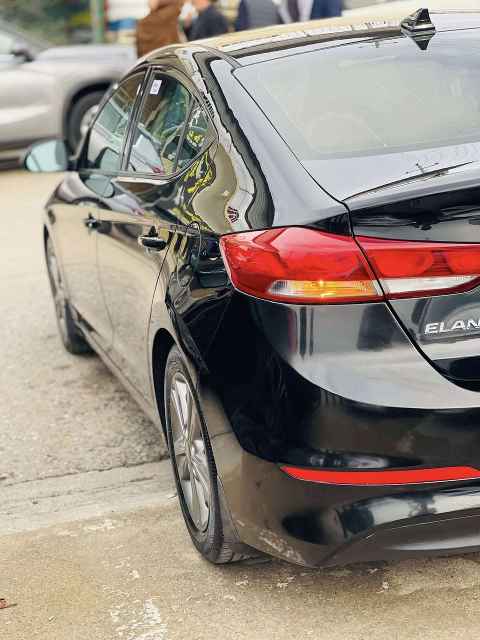 سياره هوندا النترا 2018 
سياره محرك دوش 

سياره بس جملغ امامي كلير أمريكي بدون دواغل 

سياره

كير توماتيك 

شاشه كاميره 

ويل كه پ 

تغم تايره جديد 

سياره حيل نضيف 

رقم سنوي جديد 

رقم أربيل 

رقم تليفون واتساب او فايبر ☎️
***********
مكان سياره عقره 📍
