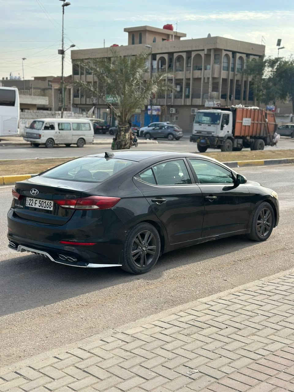 هيونداي النترا 2017 فول
تبديل بنيد
صبغ باب عكس سائق + جاملغ
بدون دواخل وشواصي كفاله 
حادث امريكا بالصور 
ايبرباكات سليمة 
بصمة تشغيل وأبواب وصندوق
فتحة سقف طكّتين
كشن سائق كهربائي
شاشة كبيرة + شاشة أعطال
كاميرات 360
رادار جانبي
حساس ضغط إطارات
ستيرن تحكم جهتين
نظام صوت Bose
‏Apple CarPlay / Android Auto
صندوق ذكي
ويل كب كروم أصلي

📍 جميلة الأولى
📝 تحويل أربيل / وكالة
💰 السعر 118 وقابل
📞 *********** اتصال
