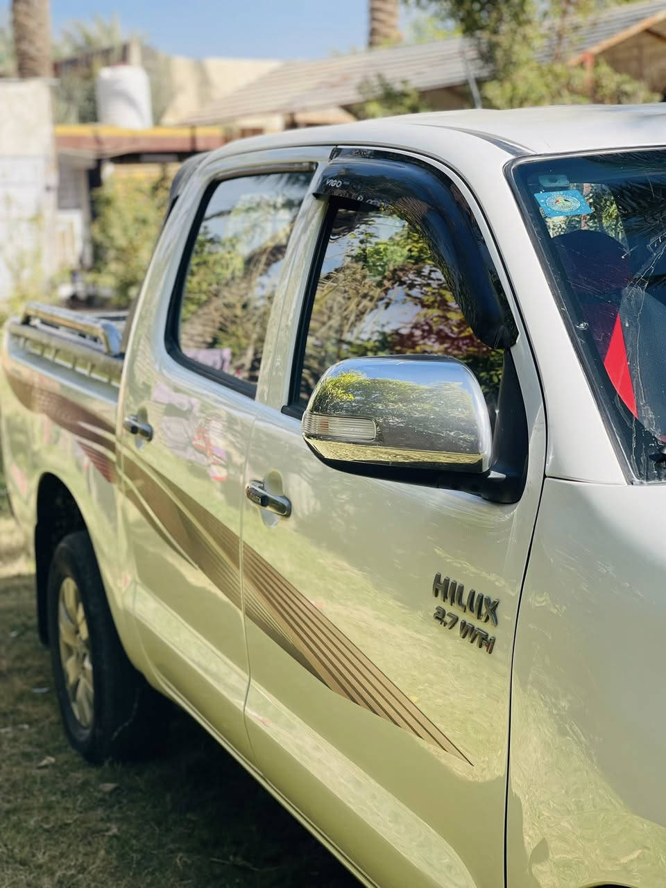 هايلوكس 12 رقم بغداد كير اوتماتيك باسمي مجدده  لسنه 30  كير محرك شركه مامفتوح برغي تخم تاير جديد ماشيه 235 الف مابيها صبغ بارد فقط صارت طخه خفيفه بالجاملغ والبنيد وتعدلت بارد من الجهه اليمنى . السعر 210 $  قفل. السياره نضيفه ومال جناي 
العنوان ديالى الخالص تلفون *********** 
/ ***********
