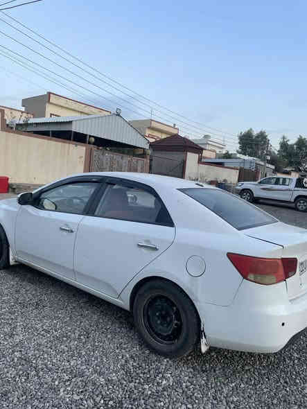 کیا فۆڕتی Kia Forte 2010
مەکینە گەورە ئەمریکی چوار تایەی نوێی لەبنە
گێر و مەکینە بەشەرت سەنەوی هەتا 2027 

سبوغیش پێنج پارچەی پشتەوەی هەیە 
پێشی کەپسە و سەقفیش هیچی نییە  
سعریشی 86 وەرەقە و مەجالێکی کەم 
 *********** ڕەقەم تەلەفۆن
