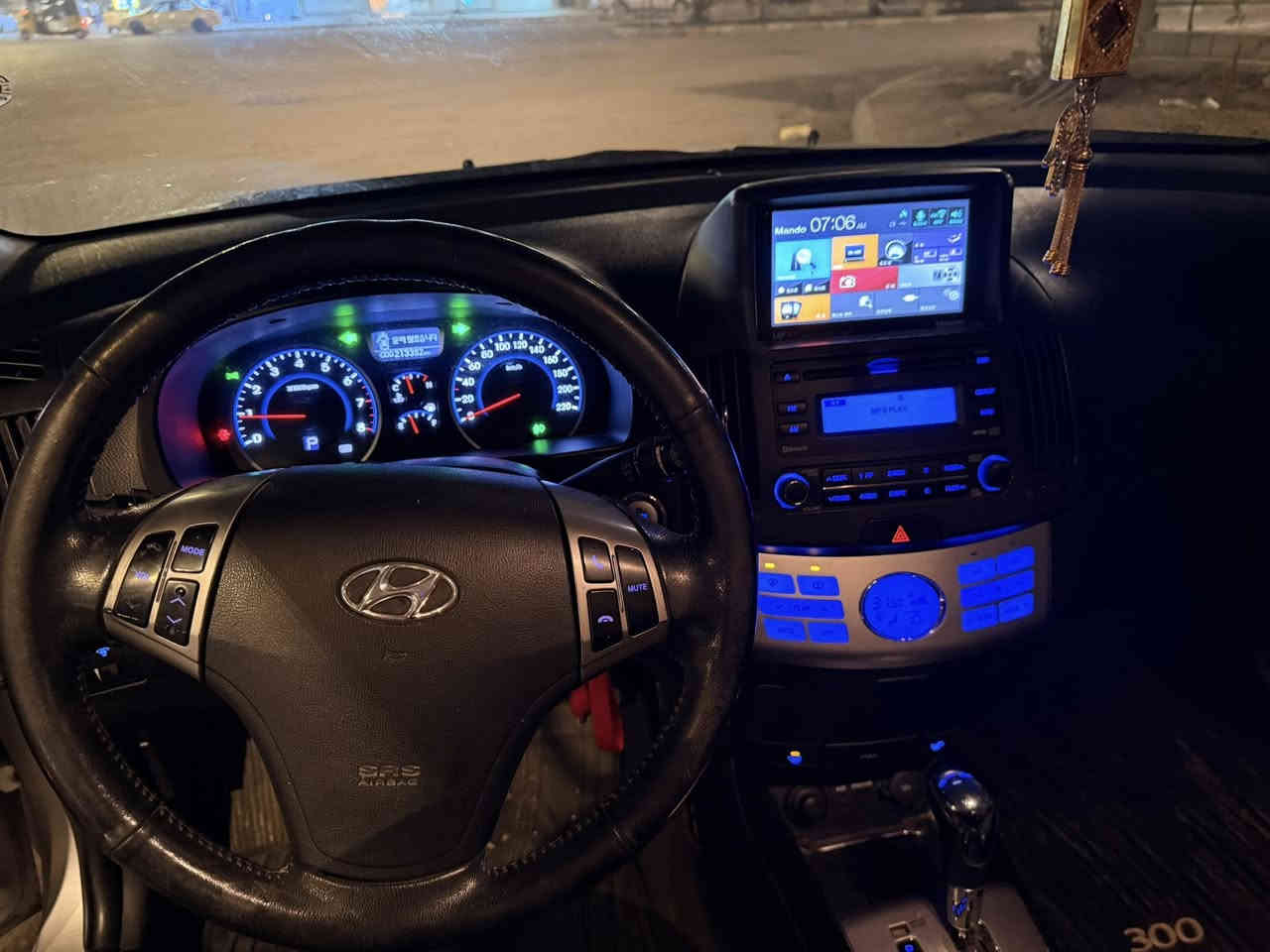 لنترا. صابونه  1/1
شاشا *بصمه*كشن جلد
سعر ٤٨$

فول مواصفات عده فتحه #اقره تفاصيل عدل

متومه اربيل رقم جديد شرط حاسبه سنويه ل٢٨

شياره فول
شاشا بلاديه 
بصمه بلاديه 
كشن جلد مطعم ب مخمل 
كشن كهربائي +تدفئه
تبريد ثلج 
تدفئه جهنم
انضمه قياده
شاشا اعطال
كامرا خلفيه
اشاره بلمري
حساس امامي +خلفي
لايت كرستال
مسجل فول نقاوه ٧سماعات دمام +حاكيه

ملاحضه بيه مواصفات اتحده النتره بيه هيج شغلات
يجن كله سويج ومخمل وبدون شاشا هاي مفوله اقره تفاصيل عدل واني خادم 

مكينه 1600
مكينه وكير طك كارتون
حداده ١٠٠/١٠٠
تخم تاير +ويل كارتون
كهربائيات كله شغاله

السعر خاص وتدلل 
بسبب بعض نماذج التعبانه مع احترامي للجميع

سياره خير من الله شرط الف دينار ما ذب عليه جاهزه من كلشي 

مكان ميسان 

اي ستفسار  ***********واتساب
