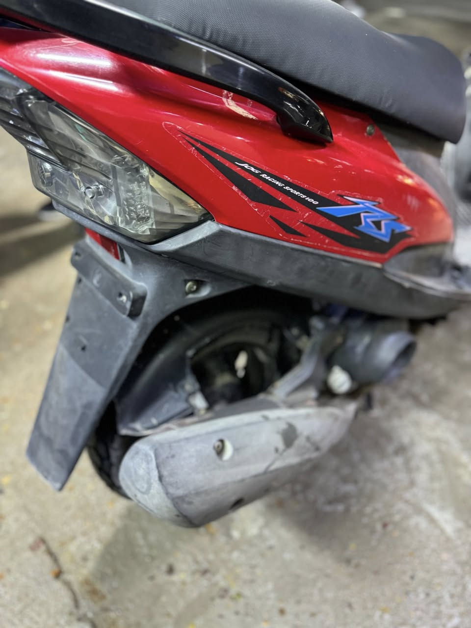 سلام عليكم ماكس عدله للبيع دراجه جديده  مامبدل بيهه اي شي كله وضع الحاويه مكاني البياع شارع الضغط   للاستفسار ***********
