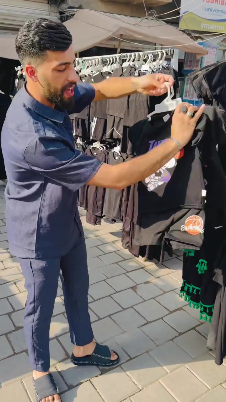 استغلو عروض الاسود موديلات خير من الله🏴
📍سوق الشهداء ع شارع مقابيل مجمع لؤلؤة 
📍الفرع الثاني / داخل سوق الشهداء بالفرع ٢ مجاور كوزمتك ميدو


**إذا كنت صاحب هذا الإعلان وتريد حذفه لأي سبب، رجاءا أرسل رسالة إلى الدعم الفني**