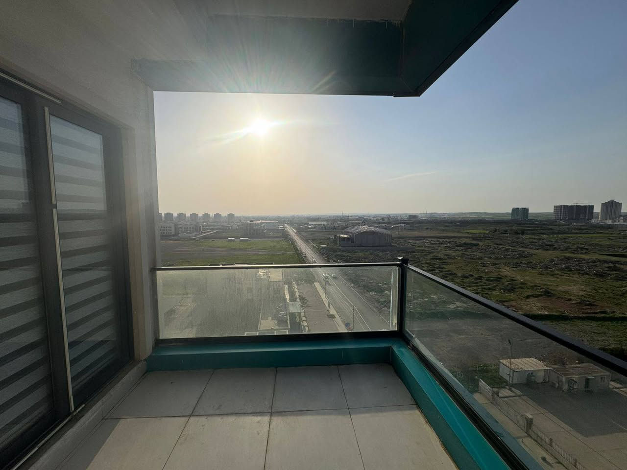 للبيع والإيجار
غرفة وصالة فارغة
مجمع واو تاور
المساحة: 100 متر
الطابق: 7
الإيجار: 400$
سعر البيع: 6 شدات ونص (قابل للتفاوض)
للتواصل:
***********
