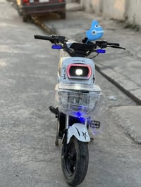 ماطور ر8 • ٥ بطاريات شرط • سرعة ١٠٩