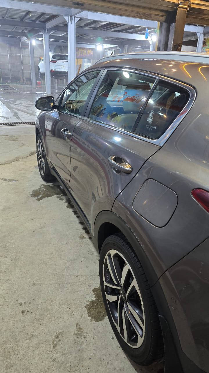 🚗 كيا سبورتج موديل 2020 للبيع
🔹 المواصفات:
 • محرك: 2000 سي سي دوش ⚙️
 • حساسات أمامية وخلفية 🔔
 • شاشة نافيكيشن أصلية 📺
 • مقاعد جلد ومخمل 🛋️
 • تحكمات ستيرن كاملة 🎮
 • درايف مود 🚙
 • كاميرا دوارة 📸
 • تبريد مقاعد قطعتين ❄️
 • شاشة وسطية ديجيتال 💻
 • ويل كب 🏎️
 • AUX + USB + Bluetooth 🔌
 • المسافة المقطوعة: 46,000 كم 🛣️
 • رقم بغداد الجديد 🏙️
 • مكفولة: خالية من الصبغ والحوادث والمشاكل الباردة 🔒

لمعرفه السعر اكتب "تم" يوصلك خاص📩

📞 للتواصل: ***********
