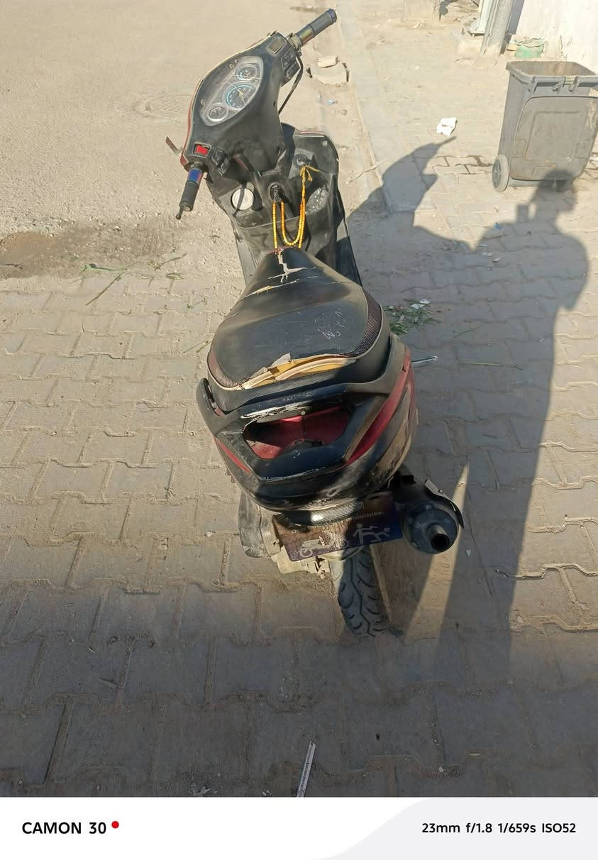 سلام عليكم دراجه كامكو للبيع رياضي وحلو شلع ومشي مكاني نجف خابرني واني خادم ***********
