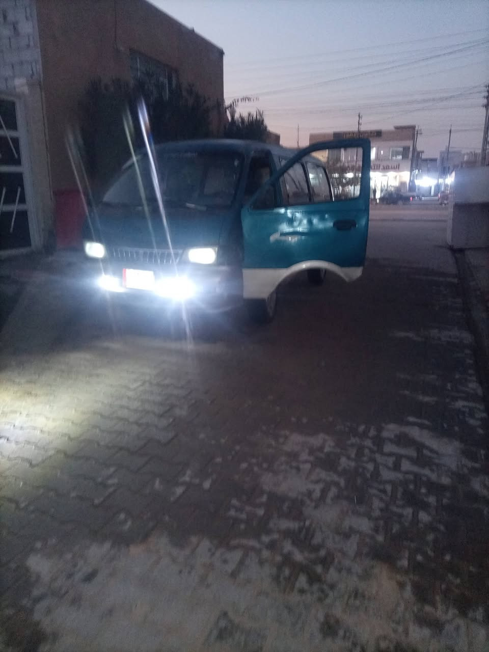 السلام عليكم بريجو موديل 97 كير ومحرك 3000 مكفولات 
تخم تأير جديد رقم كربلاء اكسن بي ونه كهربائيات شغاله السعر 30 وبيه مجال راعيه ماواصله سنويه عظم المكان نجف كوفه الرقم ***********
