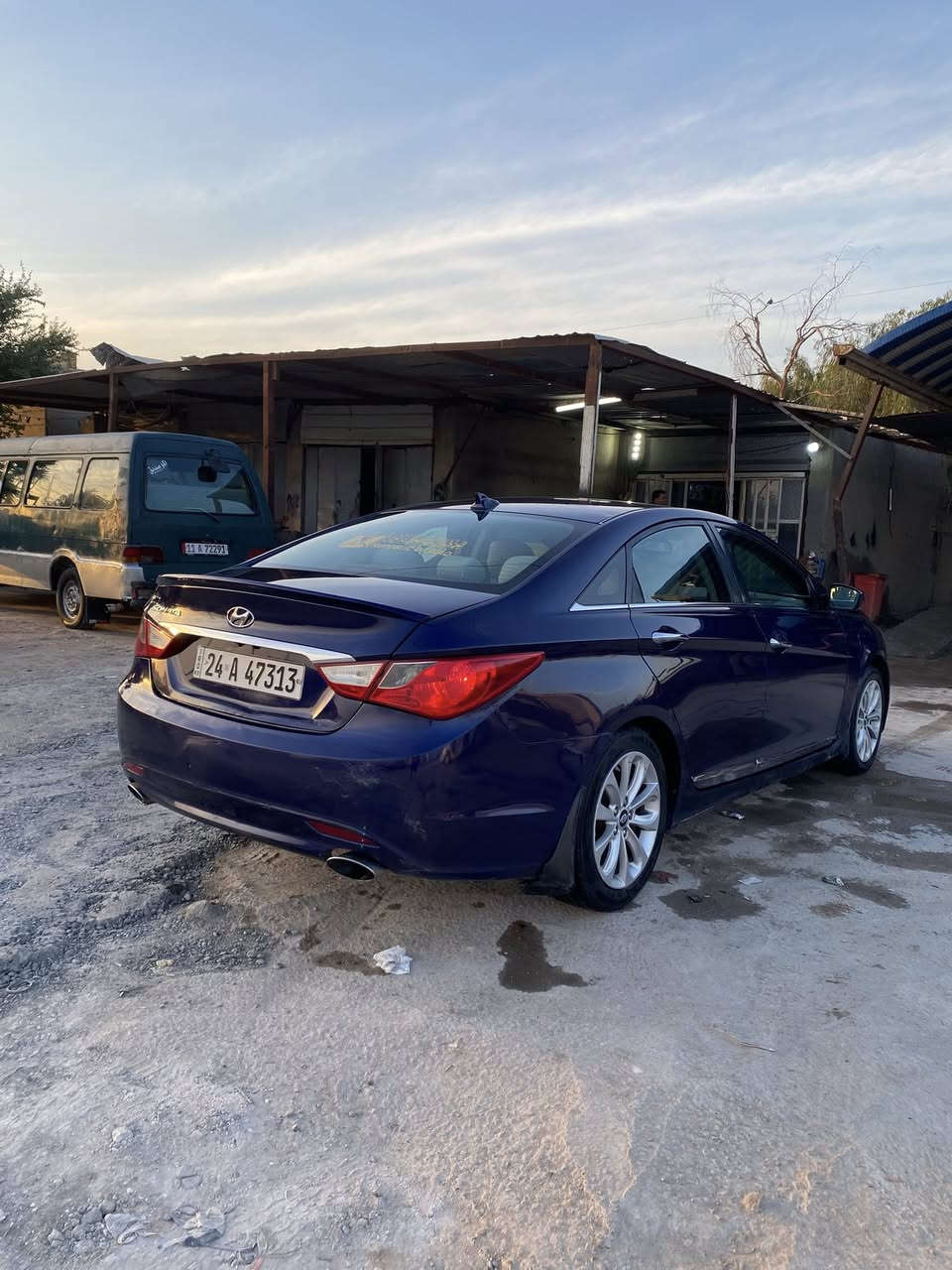 سوناتا 2012  امريـكي رقم دهوك الدولي سنويـة للـ 29  
 بصمة +سلايد روف+شاشة بلادي+سستم صوت Dimension وكالة  + مُضخم صوت  يعني حفلة 
 بيها قطعتين جاملغ وباب عكس السايق
مُحرّك 2.0L turbo Gdi 
مكانها الديوانية 
100$ 
***********
