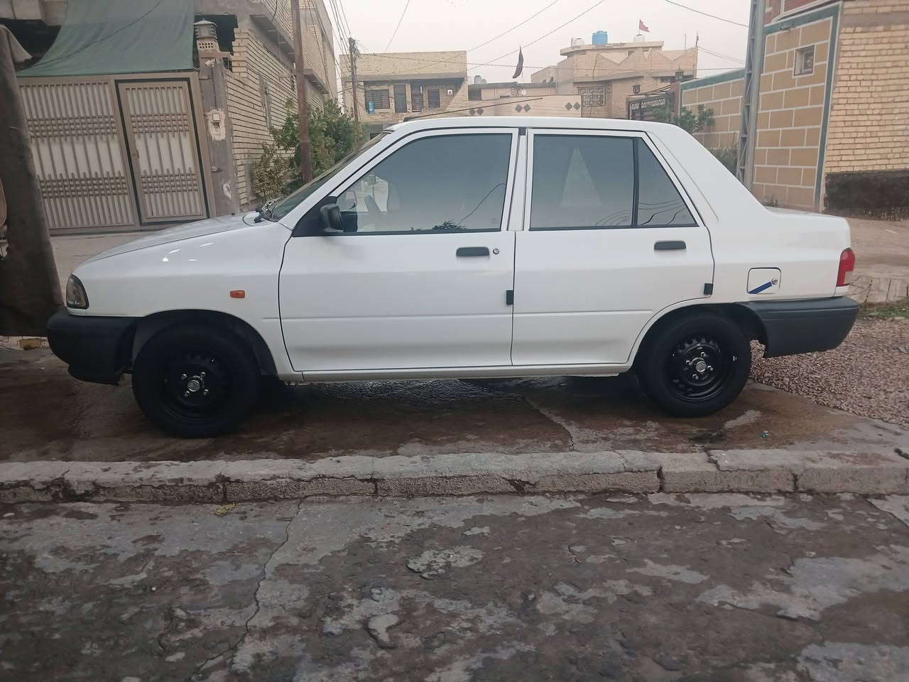 موديل 24 للبيع طالعه ب25
كفاله عامه 
ماشيه 60
سعر 70 وبيه مجال بسيط 
شراي يتصل ***********.         ***********
مكاني كربلاء حي السلام
