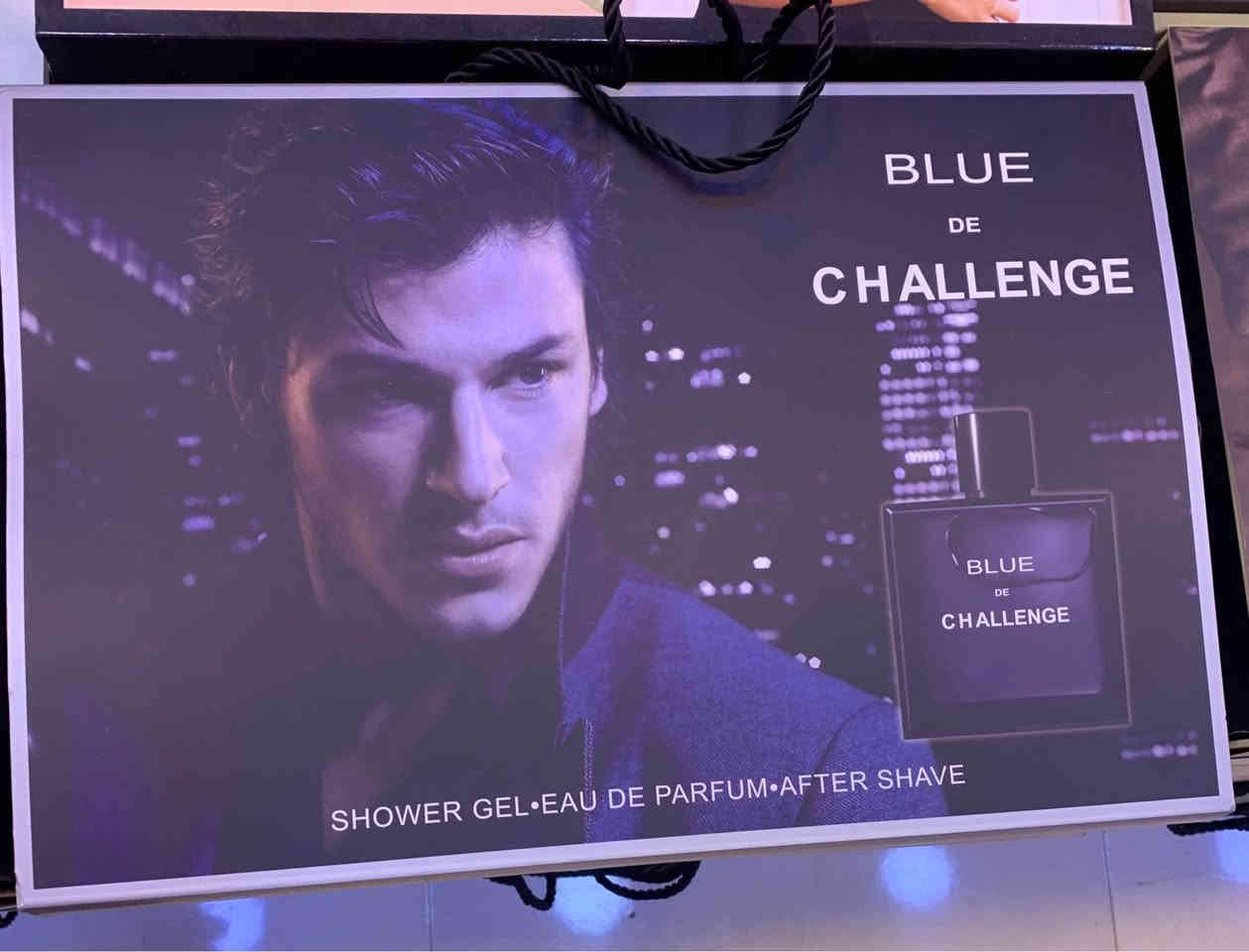 تاخمی بۆن پێکهاتووە لەبۆن وکرێم نرخی ١٥٠٠٠& سيت عطور مع كريم سعر ١٥٠٠٠ الف للحجز *********** أربيل, العراق
