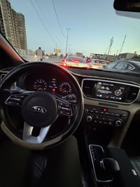 سبورتج خليجي موديل 21 رقم بغداد ماشيه ٦٤ الف كم مواصفات عاديه سويج تحك...