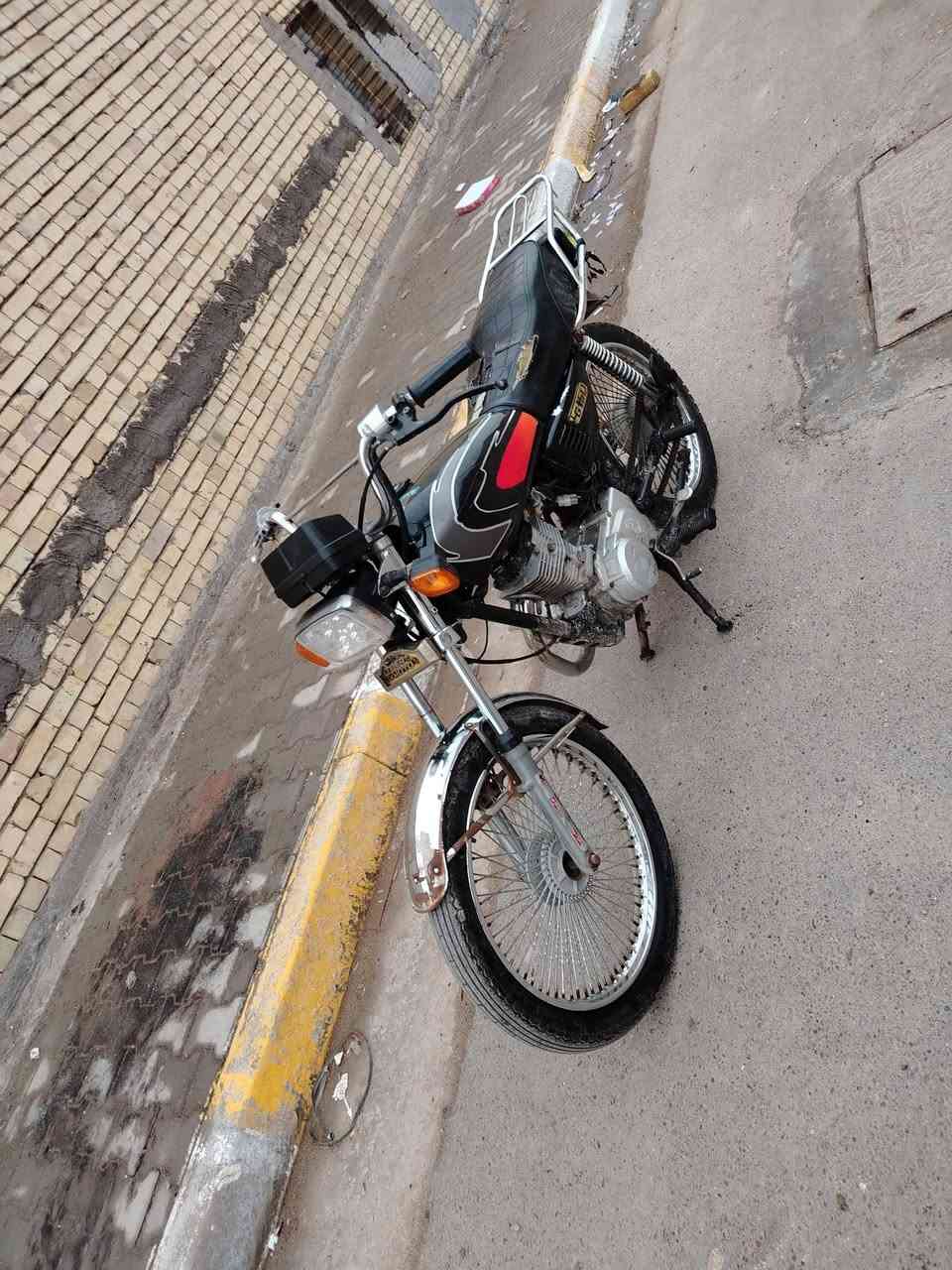 ماعرف ياموديل اعتقد 19 دراجه 4كير مكينه كير مكفوله السعر 375 مكاني جزيرة بغداد كميره
***********
