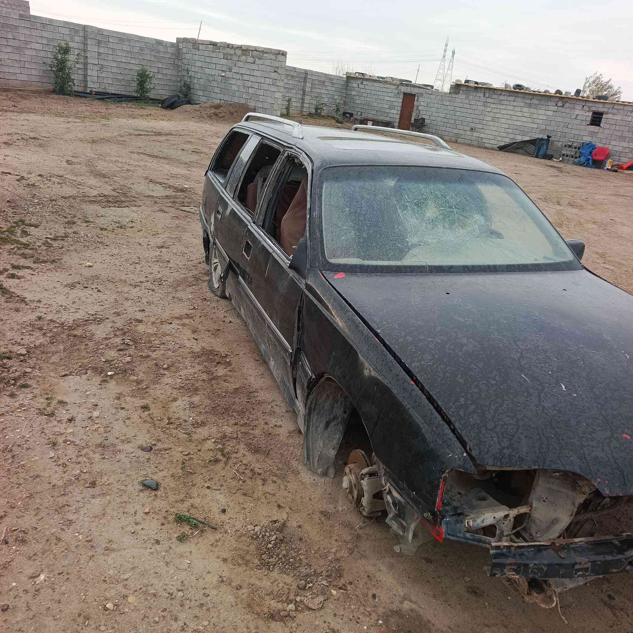 السلام عليكم غراض أوبل أستيشن فصخ وأخذ كير محرك 2000 تايرات ويل كب اكسل  سياره تفصيخ *********** العنوان سامراء المفرك
