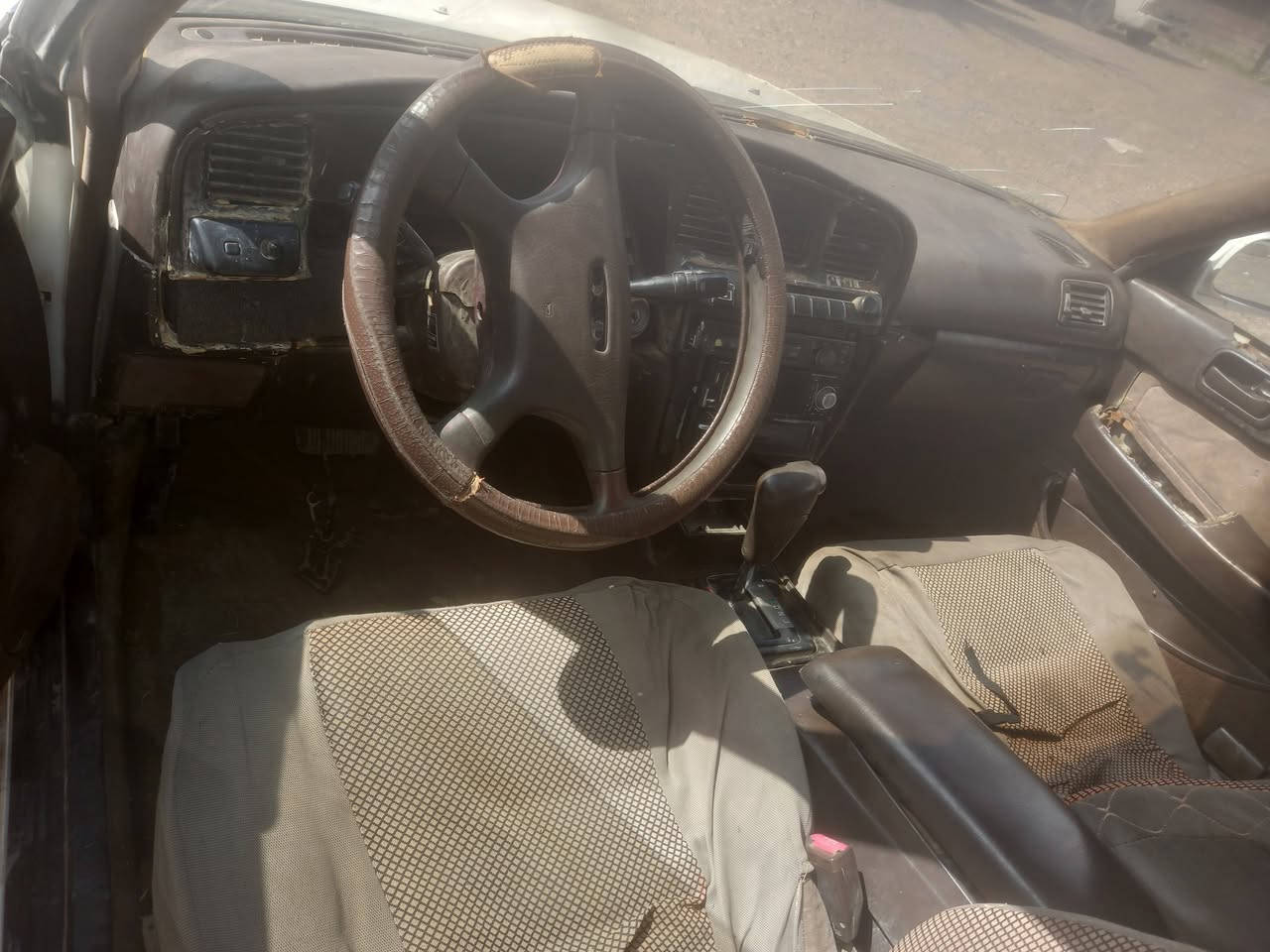 مكلف بنشر مارك مامسجل كير محرك ونجي السعر ١٥ ورقة وبيها مجال ومراوس يرهم ***********م
