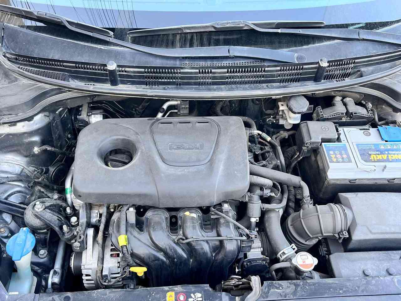 السلام عليكم ، كيا ريو موديل ٢٠١٩ وارد امريكي لون سلفر محرك 1600 GDI ضربتها الجاملغ وربع البنيد مثل ما موضع بالصور ، حادثها بدون دواخل  ، مواصفاتها المعروفه
شاشة ابل كاربلي ، اندرويد اوتو 
گير AT 6نمر 
مكاني بغداد السيدية
السعر 110 وبي مجال 
*********** سيف
