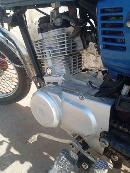 عود
زها شاشه وتربط فيش كهرباء
كلشي ممدود بيها وتجي شوف وتخاذها بلعافيه
موديل 2024 وانه خادم --***********
