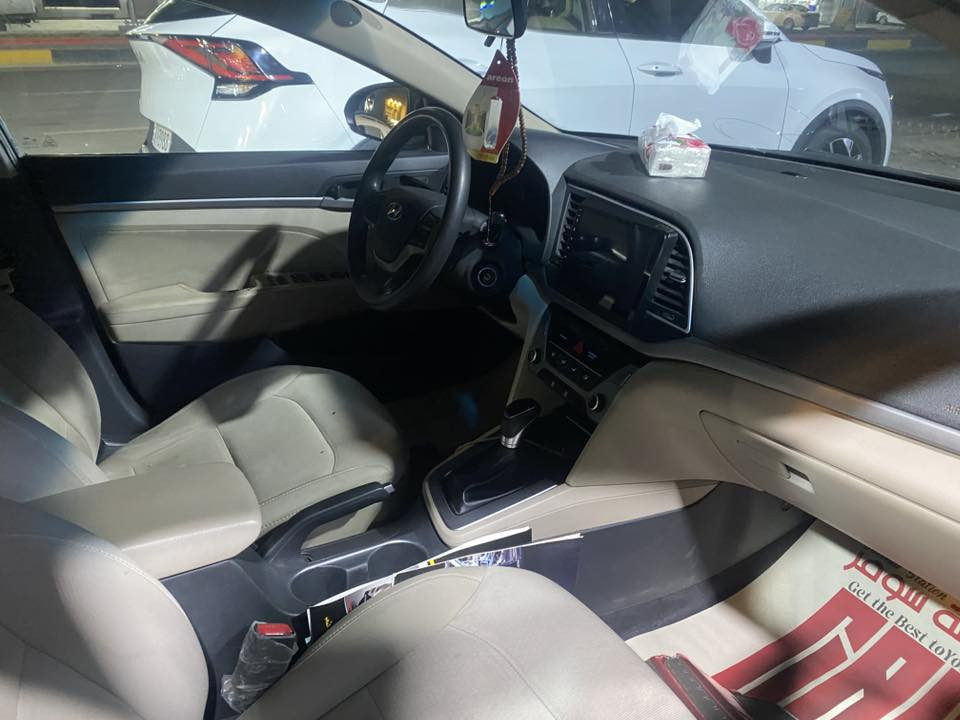 سلام عليكم البيع مستعجل بسعر بلاش ب 115 بي مجال بسيط  النتر بجم كبس حادث بابتين موديل ٢٠١٧ محرك ٢٠٠٠ دوش رقم أربيل تحويل مباشر صبغ فقط بابتين سياره جديد بعنه كلمه الشراي ينتصل مكان الشعب البنوك رقمي *********** مامتواجد عل نت
