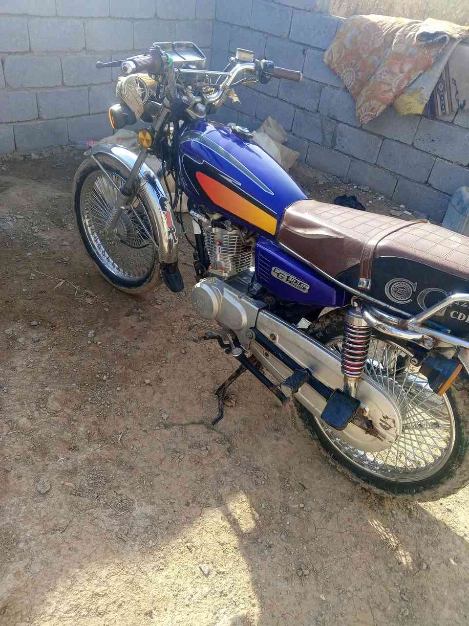 دراجه البيع موديل ايران 2023 دراجه نضيفه السعر 500 بيها مجال رقمي ***********
