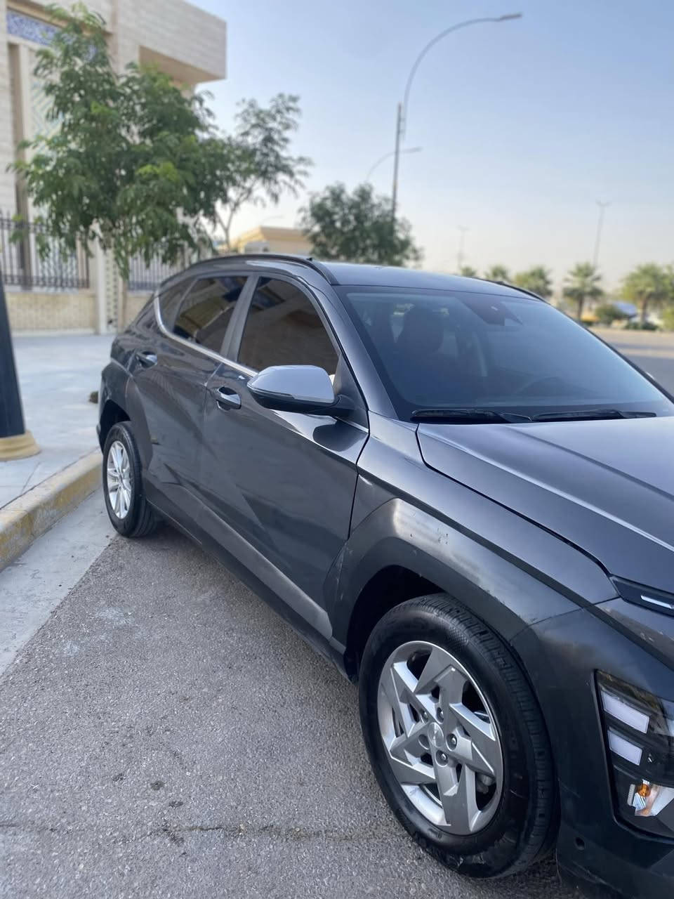 هونداي كونا 23شكل24هايبرد
المواصفات
 🔴مري شفط
 🔴بصمه تشغيل تشغيل عن بعد
 🔴هند بريك بصمه 
 🔴شاشه دجتل متصل  وعداد متغير 
 🔴نضام ترحيب عند لاقتراب تتفتح
 🔴جام اوتو و كشن السائق كهرباء
🔴رادارات اماميه و رادارات خلفيه ونقطه عمياء
 🔴تحديد مسار  وتحذير عند خروج عن الخطوط 
 🔴ثلاث انظمه قياده 
  🔴اوتو هولد و نضام صعود منحدرات 
  🔴ككشنات تدفئه وتبريد
 🔴تبريد بيانو مناخي منفصل 
🔴تبريد قطعتين امامي وخلفي
 🔴كير تعليك
 🔴تحكم ستيرن اربع جهات فول
🔴شاشه كبيره تدعم نضام اندرويد اوتو وكار بلي وكامره خلفيه دواره فول HD
🔴استيرن رجاج عند الاقتراب من سياره
🔴سياقه ذاتية وبعد اكو مواصفات غير مذكوره سعرها 130وبيها مجال مكاني كربلاء***********
