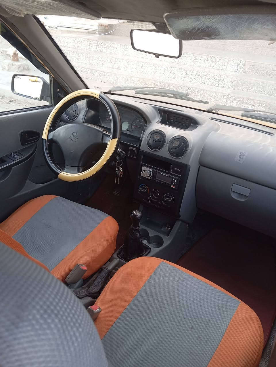 سلام عليكم سايبة جديده 2017 سنوية منتهية بسم ابن لبلد كير مكينة بدي مكفول سيارة حلو كلشي بيها حلو لمكان بصرة كرمت علي السعر 26 بيها مجال كلش بصيط اتصل وتدلل ***********
