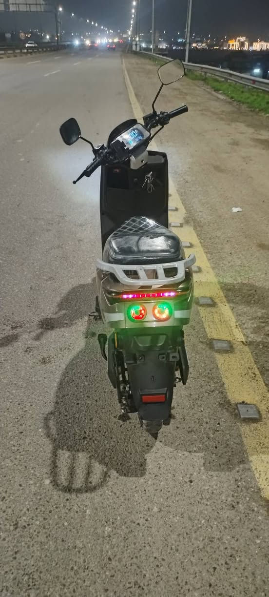 للبيع فقط
مطور شحن 318 ABR حديث 

لايت زينون عالي ناصي 

سرعه حقيقي من 60 الى 75

شحنه وحده تمشيك 45 كيلو

نظام رجوع R

بطاريات  6 دبل

ملف 2000

مانع انزلاق 

حساس بريك 

لون مرغوب 

تشغيل عن بعد 

تشغيل  دبل إشاره 

مواصفاته معروفه 

سعر 575 وبي مجال 

عنوان موصل 
***********بي واتساب 
او خاص 
بي هاي التريشه ماموجوده مطخوخ
