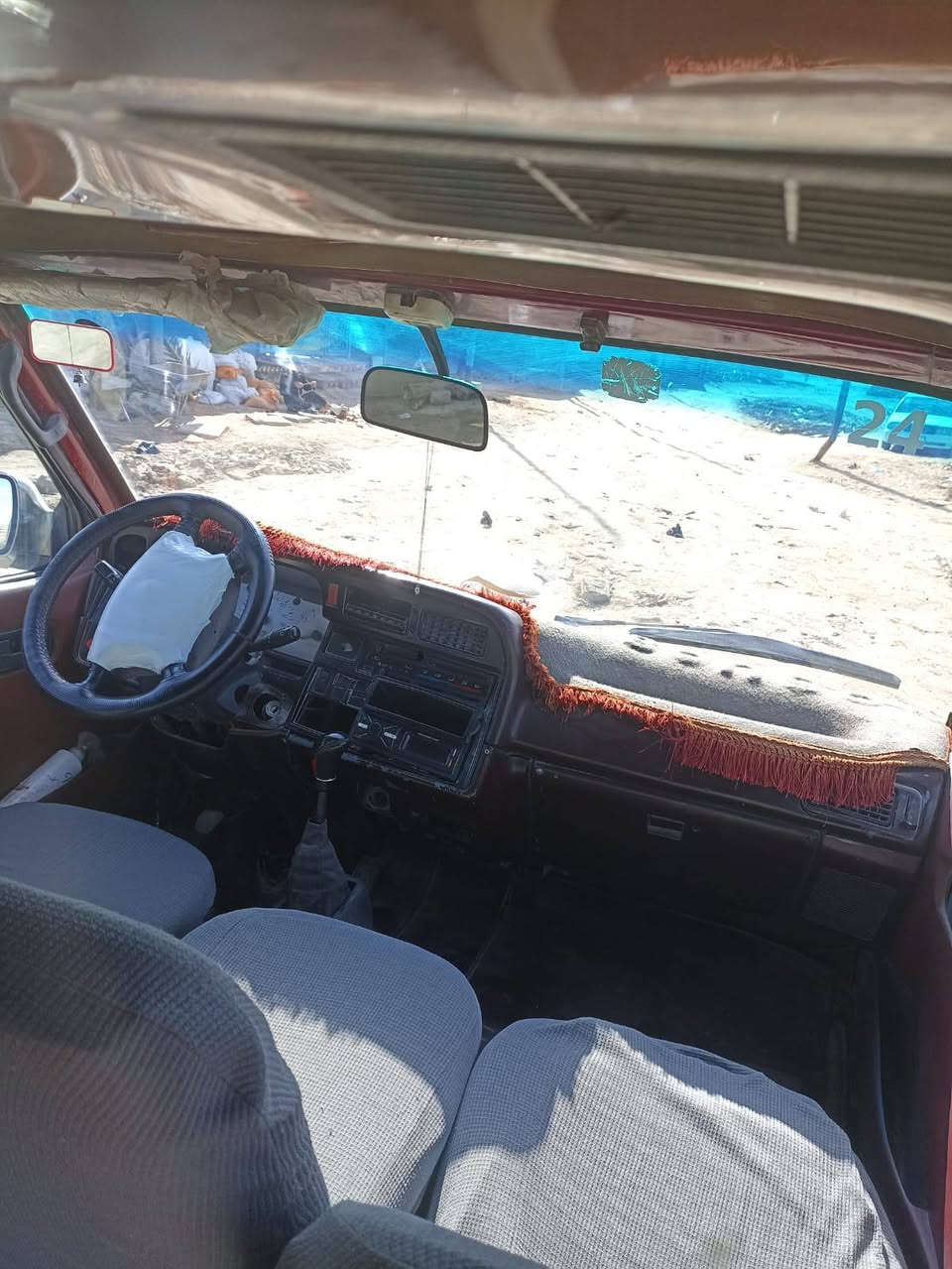 سلام عليكم( فتون 2010 للمراوس فقط فقط ) ما اندل راعيه اتكفل سرقه وعشائر سياره جهازه اي نقص ما بيه كهربائيات تخم تاير كشر نضيف محركها بيه تنقيص جدآ قليل وكيرها بيه ل1 يفلت  سياره نضيفه اريد اروس بسياره انضف منها وانطي فرق بجنبي بدون راعيه او موصليه فتون مكان السياره ناصريه. مكلف بل نشر هاذه رقم راعيه او خابره  اللاستفسار انتصل او ارسل خاص /***********
